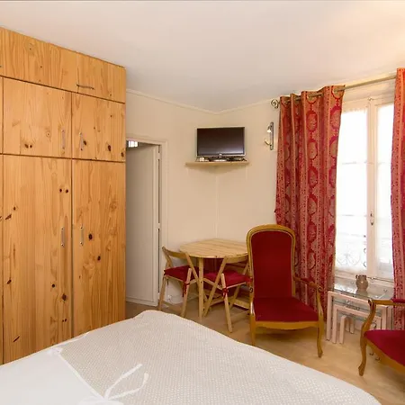 Cosy Saint Michel Studio Daire *